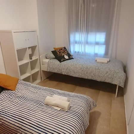 Gran Piso Cerca Centro Comercial Y Playa Ceuta Eksteriør billede